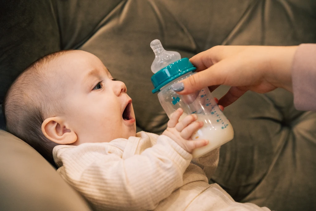 NIP PP BOČICA ŠIROKO GRLO, 260ML, VEL.0+, FLOW M, GIRL