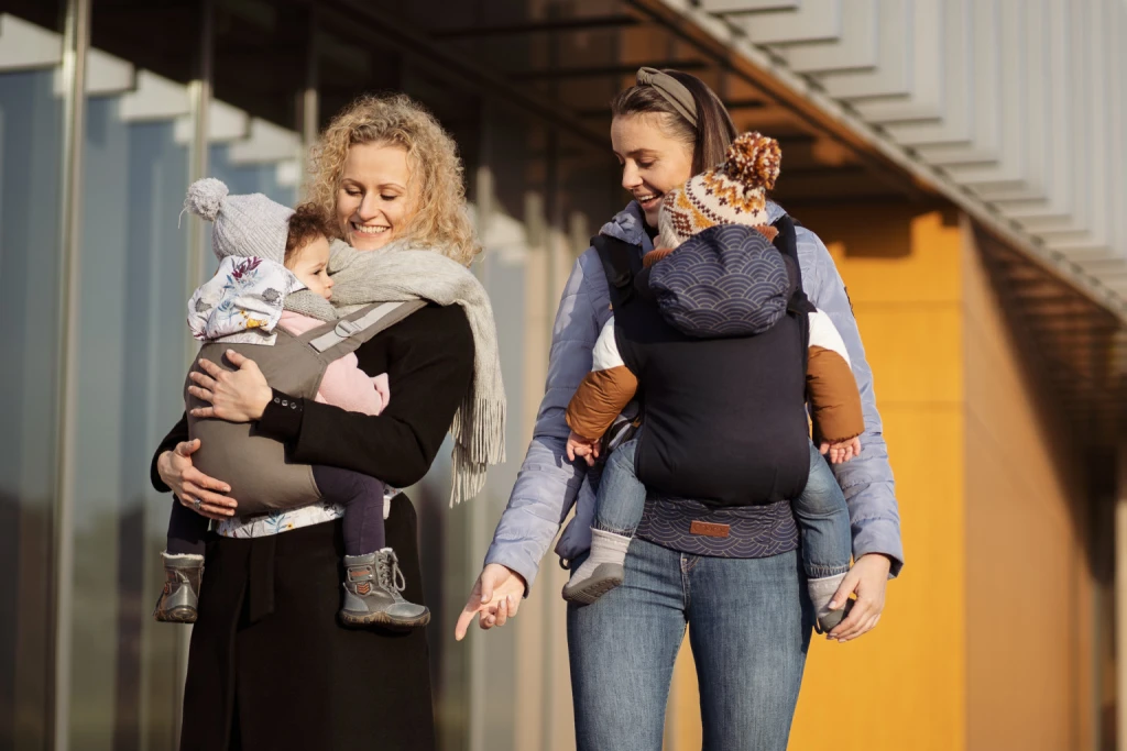 MOMI COLLET NOSILJKA ZA BEBE,BLACK