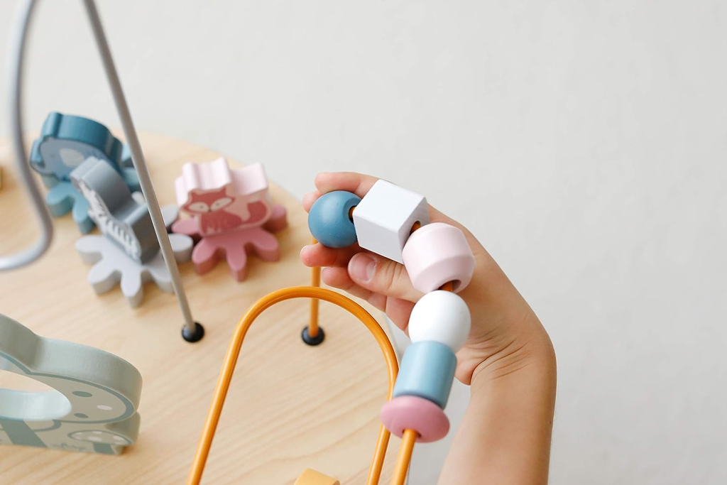 VIGA DRVENI ZABAVNI STOL