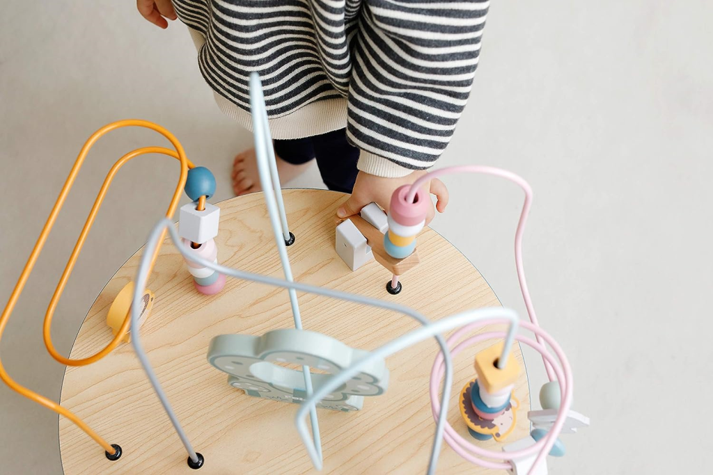 VIGA DRVENI ZABAVNI STOL