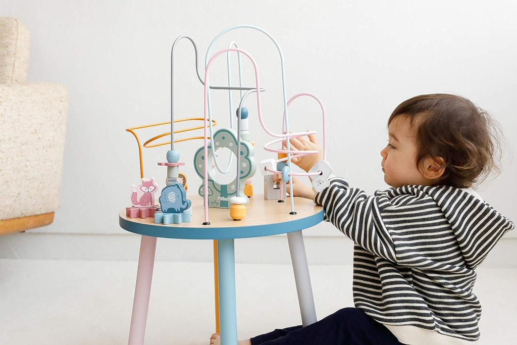 VIGA DRVENI ZABAVNI STOL