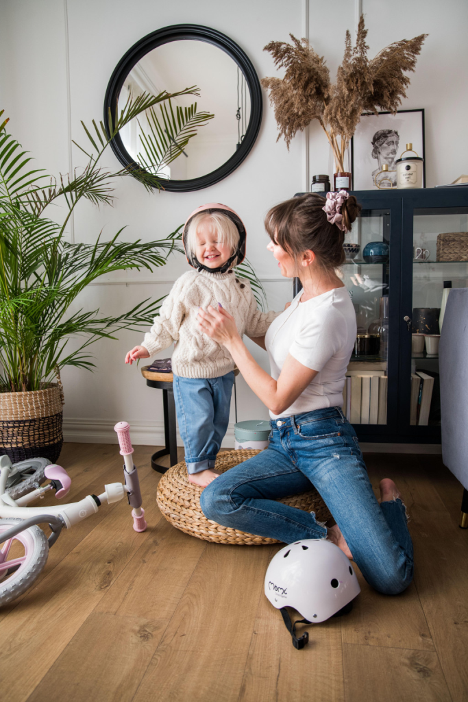 MOMI MIMI KACIGA ROZA MAT