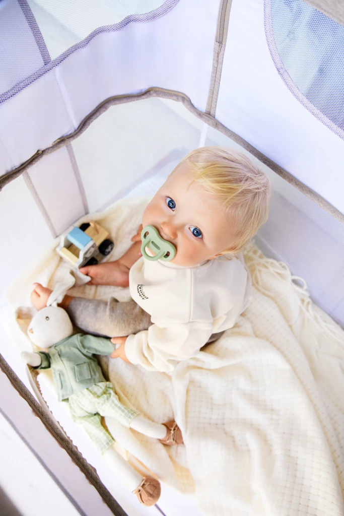 MOMI SMART BED KOLIJEVKA SIVA