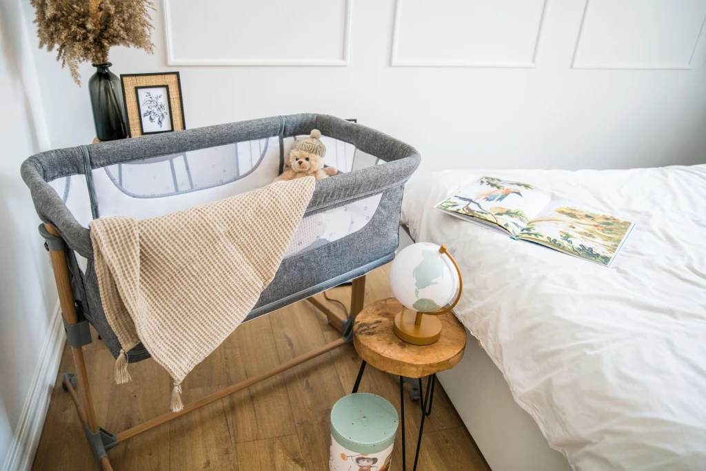 MOMI SMART BED KOLIJEVKA SIVA