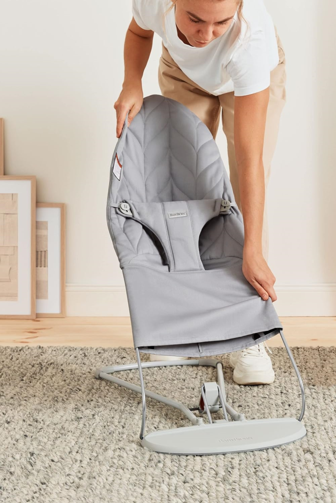 BABYBJORN BLISS WOVEN PETAL LEŽALJKA-LIGHT GREY