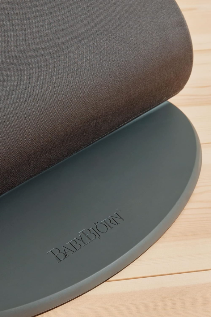 BABYBJORN BLISS WOVEN PETAL QUILT LEŽALJKA,ANTHRACITE