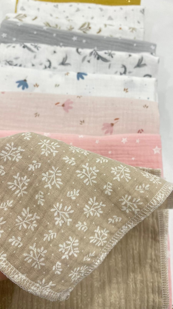 MALI ANĐEO GUŽVANE TETRA PELENE