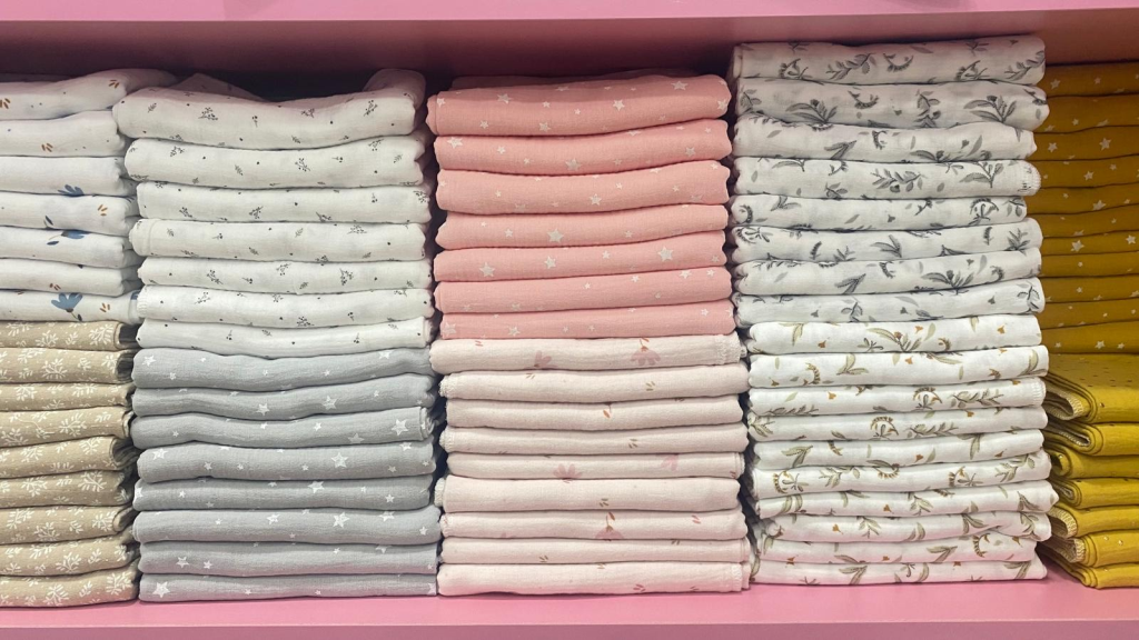 MALI ANĐEO GUŽVANE TETRA PELENE