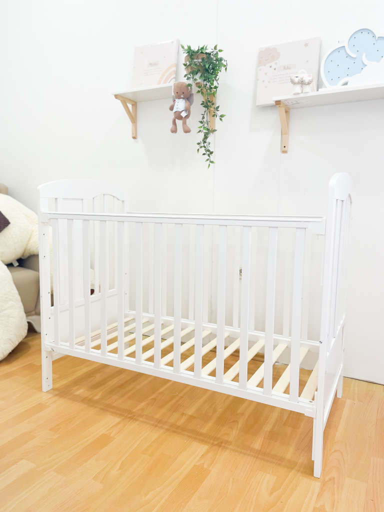 DRVENI KREVETAC HEFEI BIJELI F.