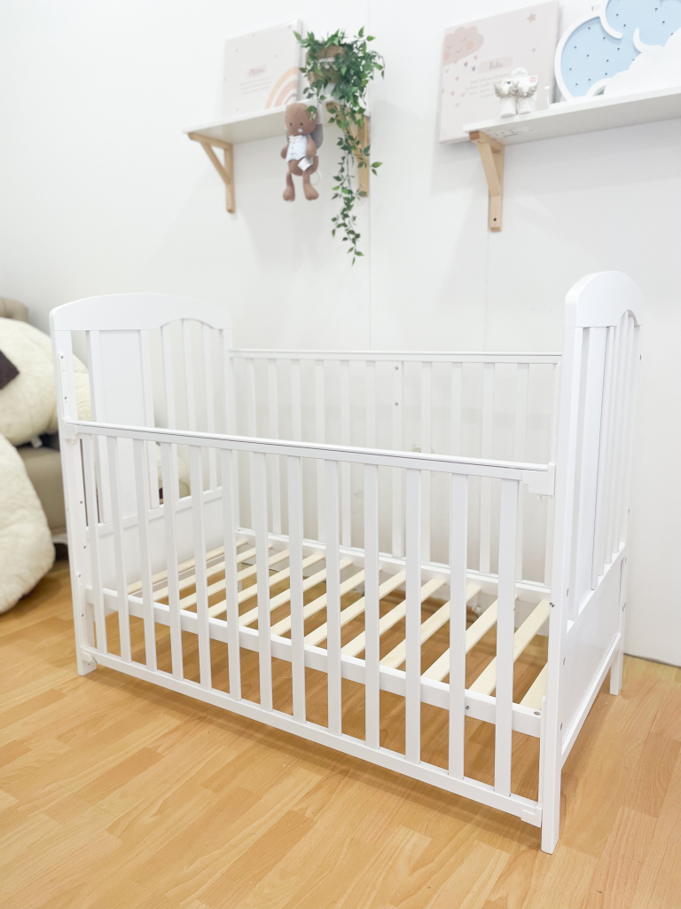 DRVENI KREVETAC HEFEI BIJELI F.