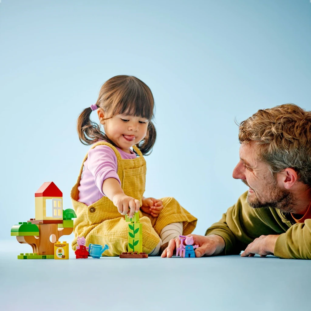 LEGO 10431 PEPPA PRASE DVORIŠTE SA KUĆICOM NA DRVETU