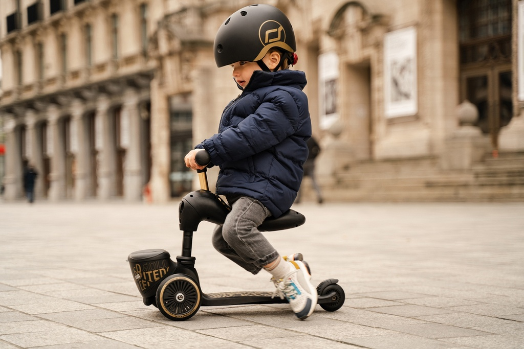 SCOOT AND RIDE HIGHWAYKICK 1 LIFESTYLE ROMOBIL, BLACK-GOLD