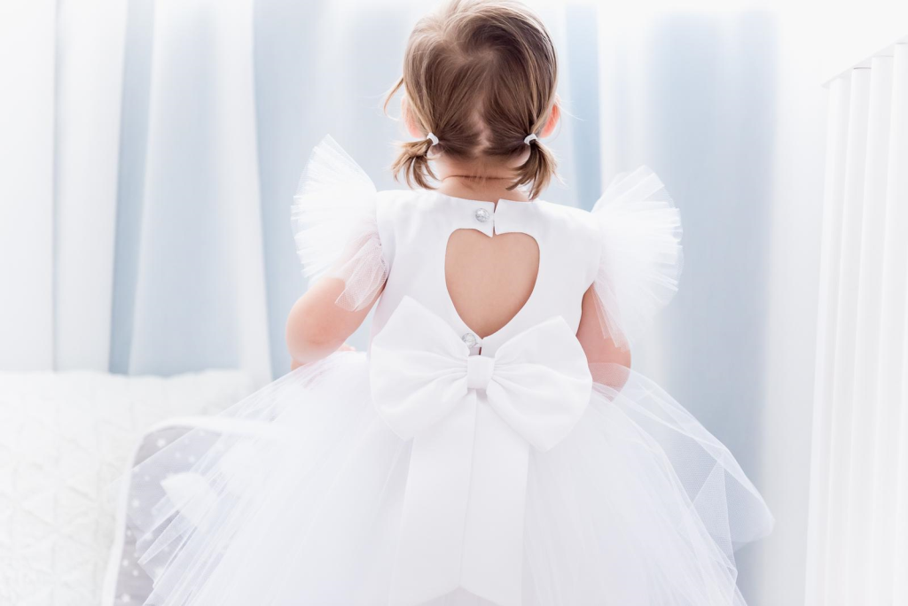 MALI ANĐEO HALJINA EVITA