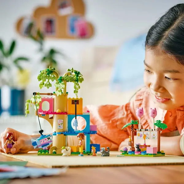 LEGO 42666 MAČIJA ZABAVA I KUĆICA NA DRVETU