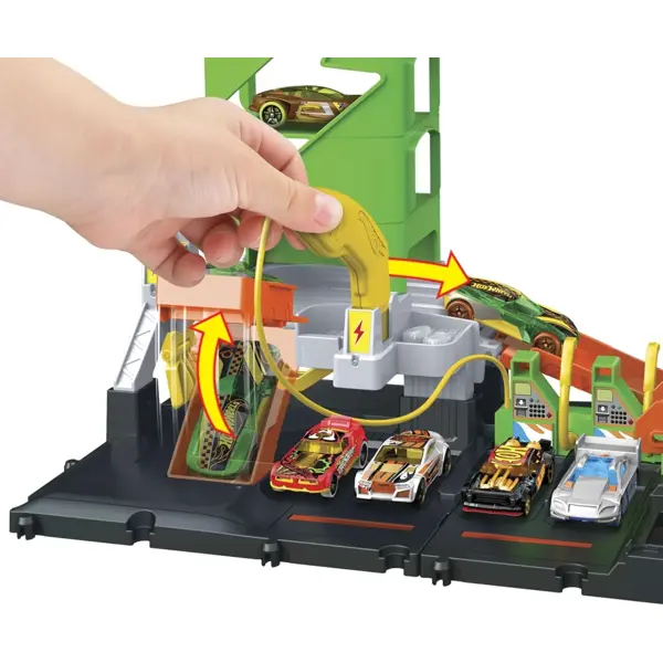 HOT WHEELS SET ZA IGRU-SUPERPUNJIVA BENINSKA .POSTAJA