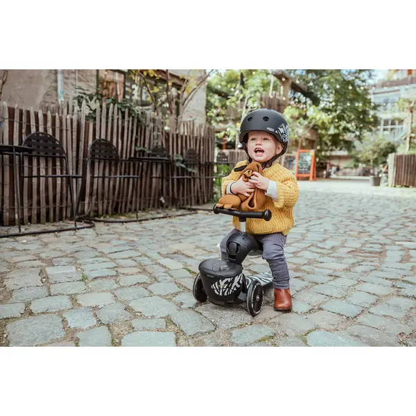 SCOOT AND RIDE ROMOBIL HIGHWAYKICK 1 LIFESTYLE ZEBRA