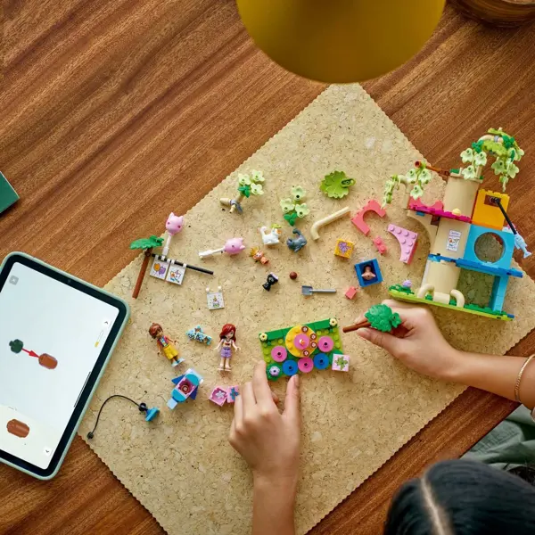 LEGO 42666 MAČIJA ZABAVA I KUĆICA NA DRVETU