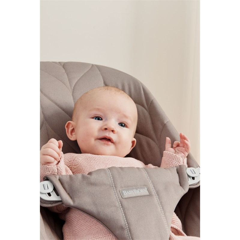 BABYBJORN BLISS COTTON PETAL LEŽALJKA SAND GREY