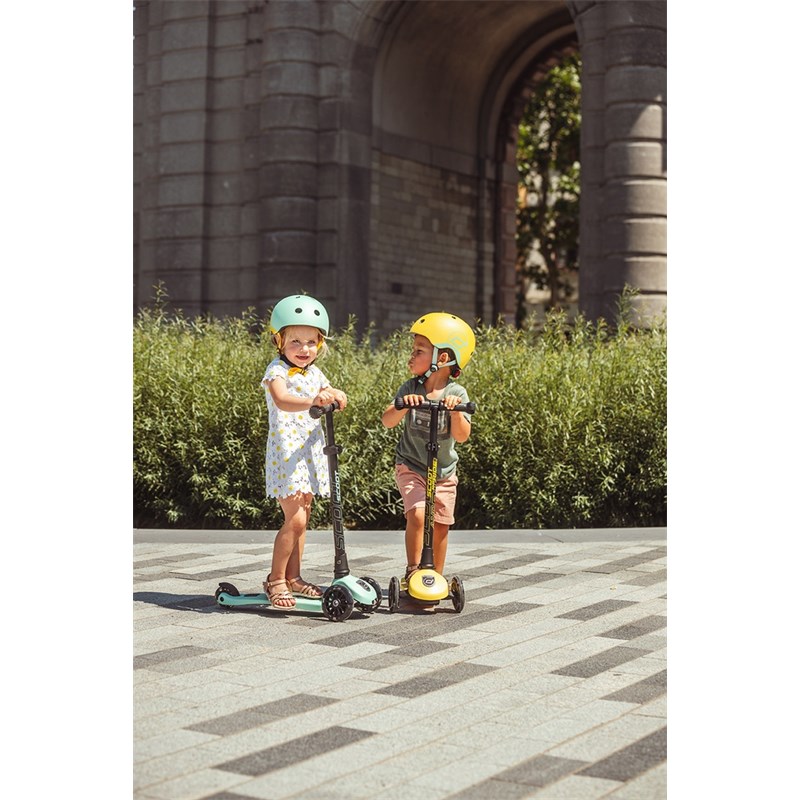 SCOOT AND RIDE HIGHWAYKICK 3 LED ROMOBIL, BLUEBERRY 