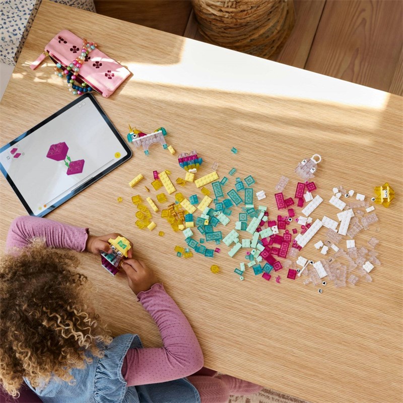 LEGO 11040 KUTIJA SA PROZIRNIM KOCKICAMA