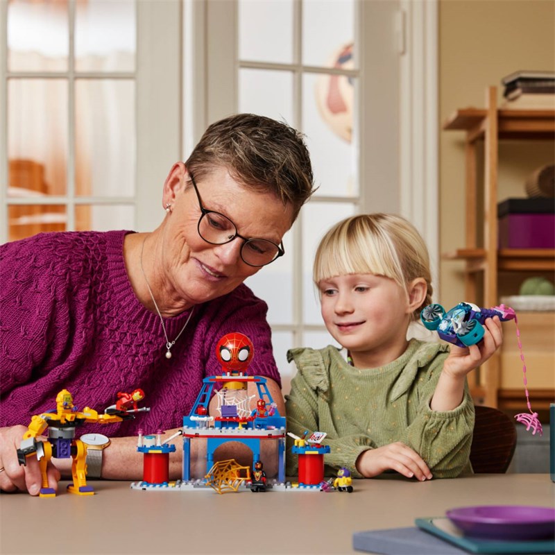 LEGO 10794 SJEDIŠTE TIMA SPIDEY