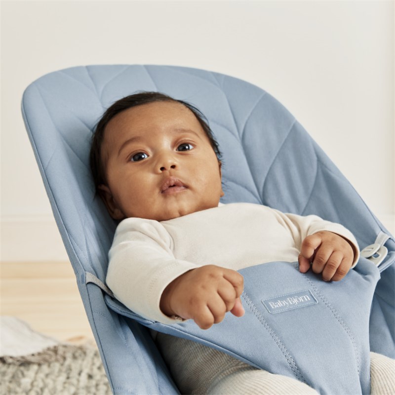 BABYBJORN BLISS WOVEN PETAL QUILT LEŽALJKA-BLUE