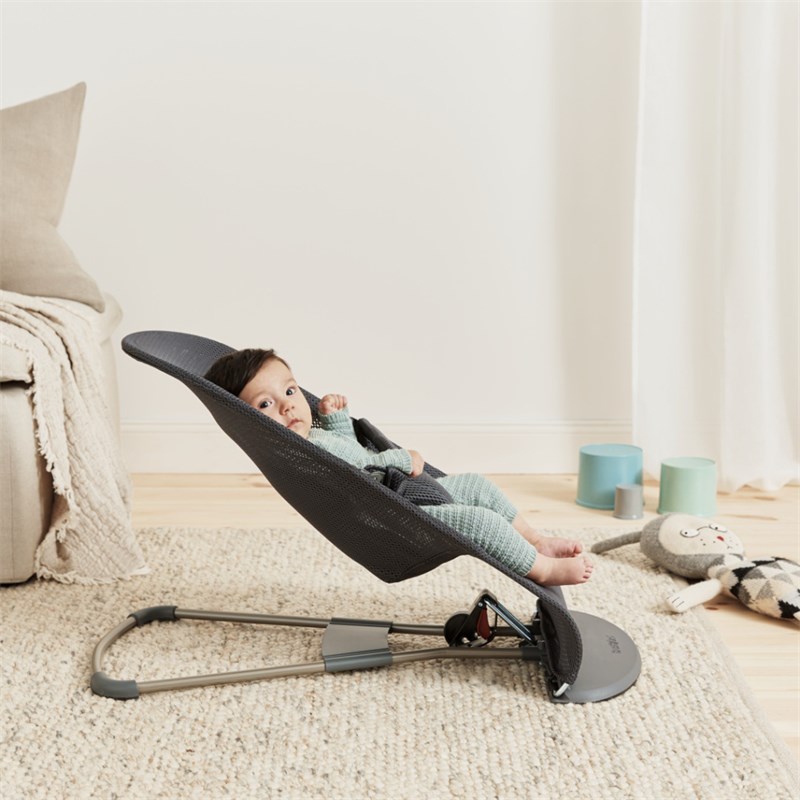 BABYBJORN BLISS MESH LEŽALJKA ANTHRACITE