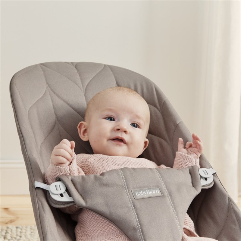 BABYBJORN BLISS COTTON PETAL LEŽALJKA SAND GREY