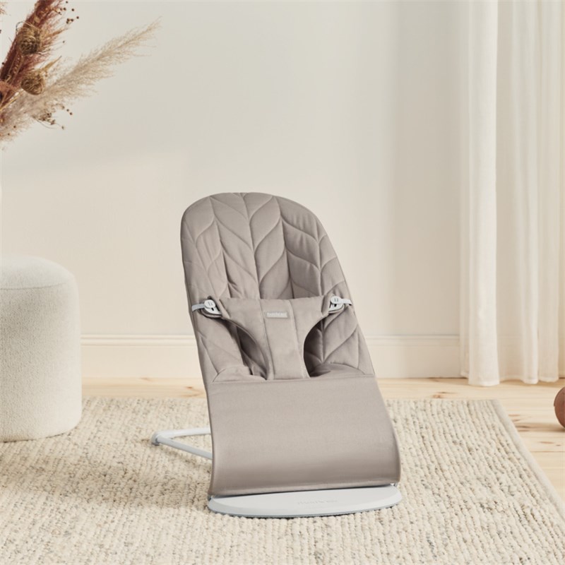 BABYBJORN BLISS COTTON PETAL LEŽALJKA SAND GREY