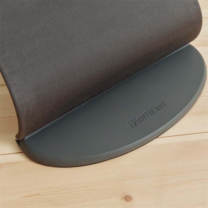 BABYBJORN BLISS WOVEN PETAL QUILT LEŽALJKA,ANTHRACITE