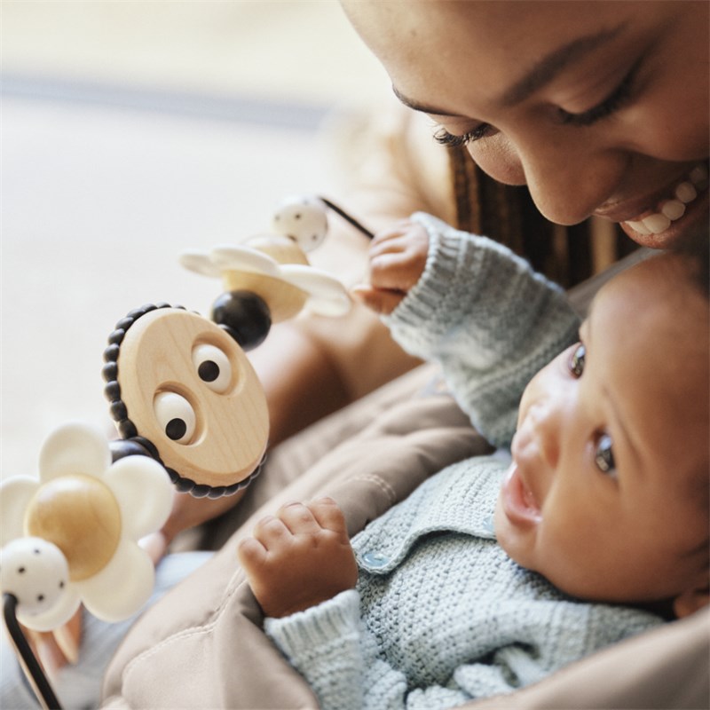 BABYBJORN IGRAČKA ZA LEŽALJKU,GOOGLY EYES BLACK&WHITE