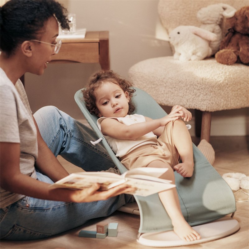 BABYBJORN BALANCE SOFT WOVEN/JERSEY LEŽALJKA, LIGHT SAGE-GRE