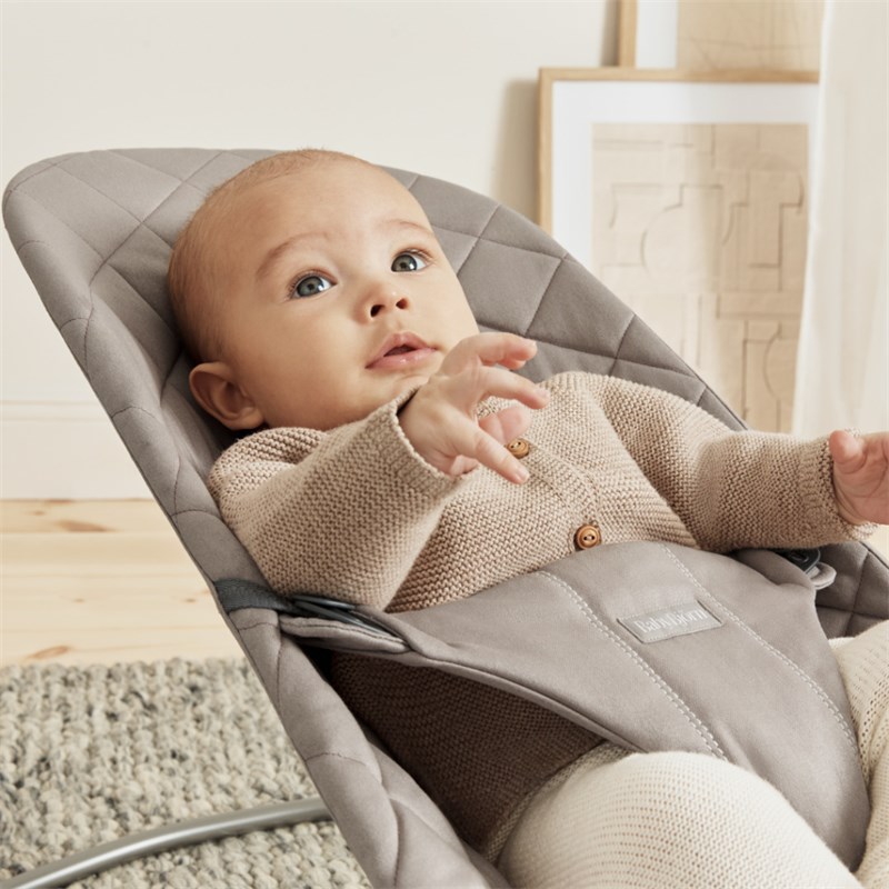 BABYBJORN BLISS WOVEN C-QUILT,SAND-GREY SA GOOGLY EYES IGRAČ