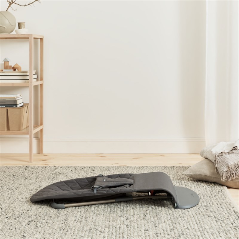 BABYBJORN BLISS WOVEN C-QUILT,ANTHRACITE SA GOOGLY EYES IGRA